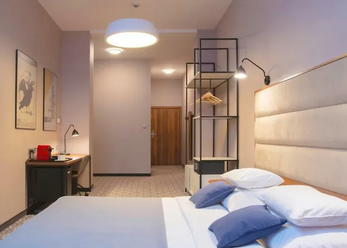 No.23 Apartahotel 4*