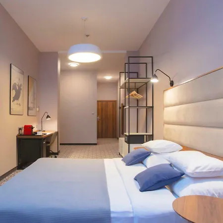No.23 Hotel apartamentowy 4*